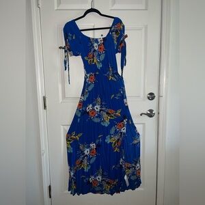Blue Floral Tropical Vacation Resort Maxi Dress W/Slash Pockets and Side Slit